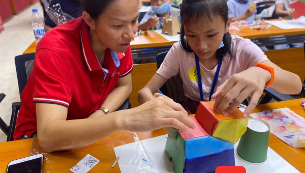 辨析 AI 绘画复古工业模型侵权与否-极客空间站